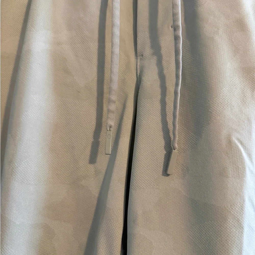 Lululemon T.H.E. Linerless Short 9